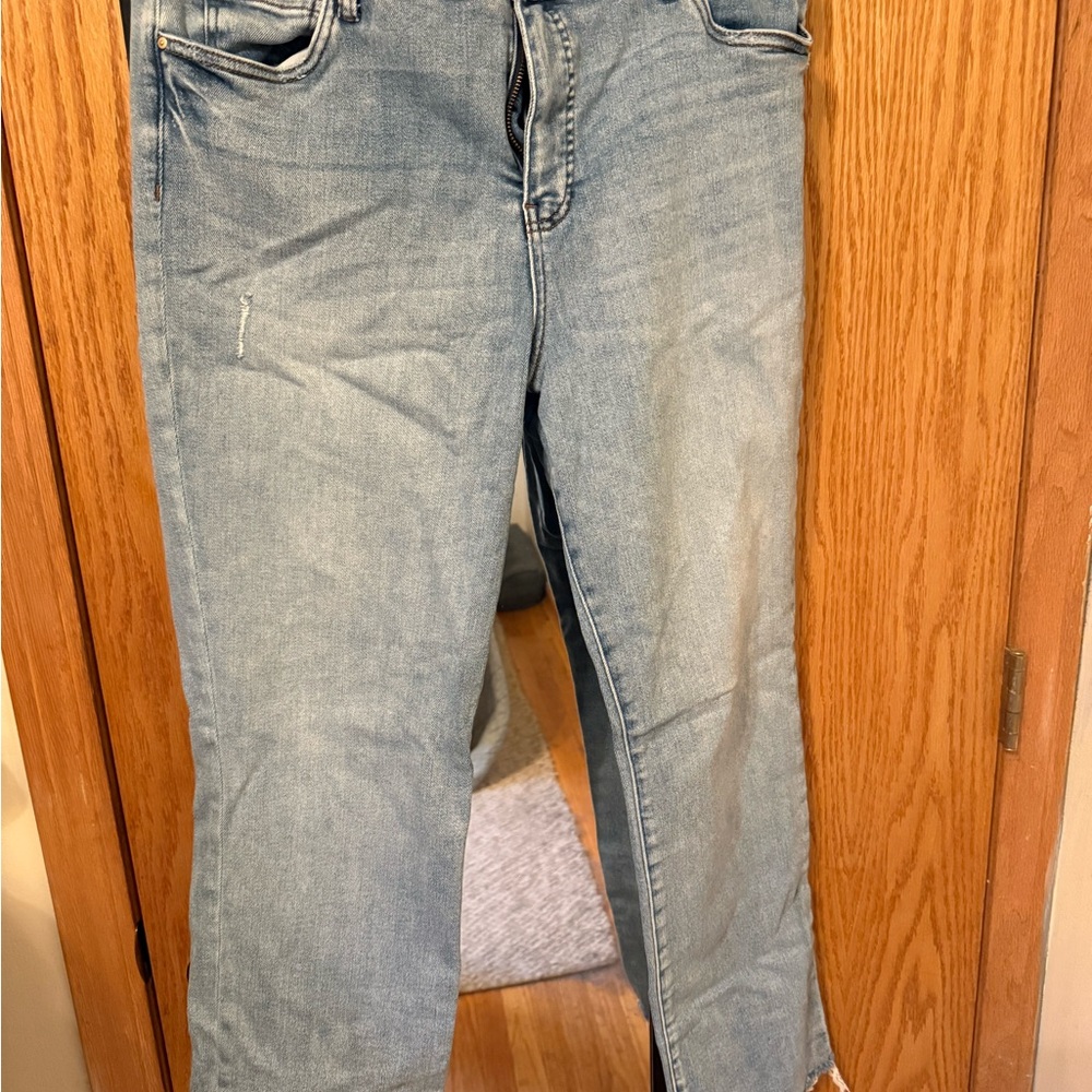 Kut from the Kloth light blue Reese straight leg
